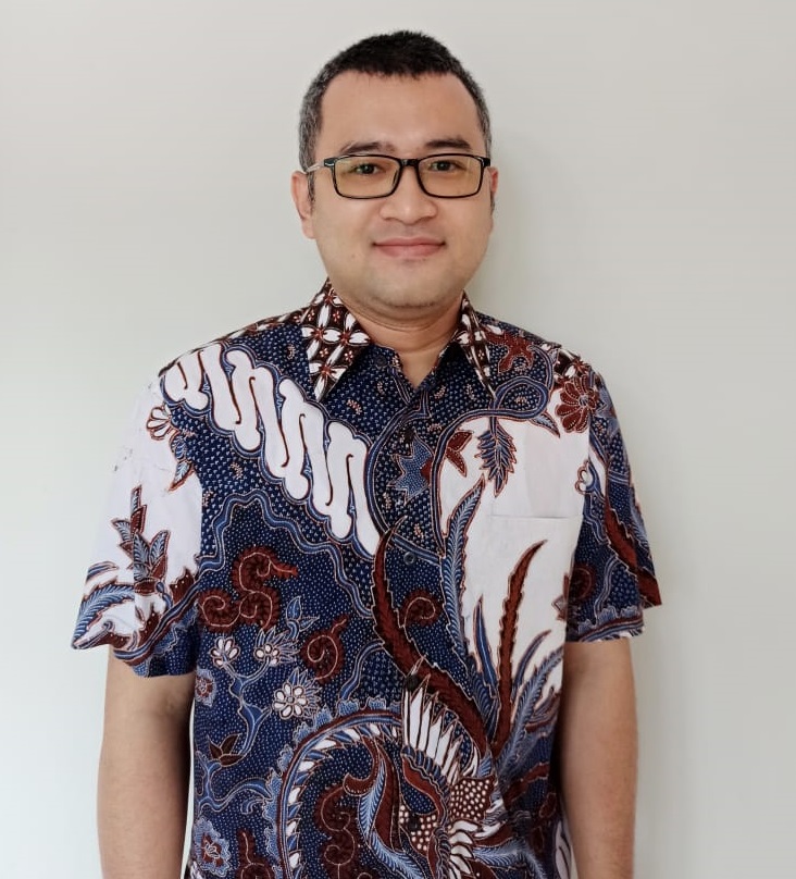 Giky Karwiky, MD